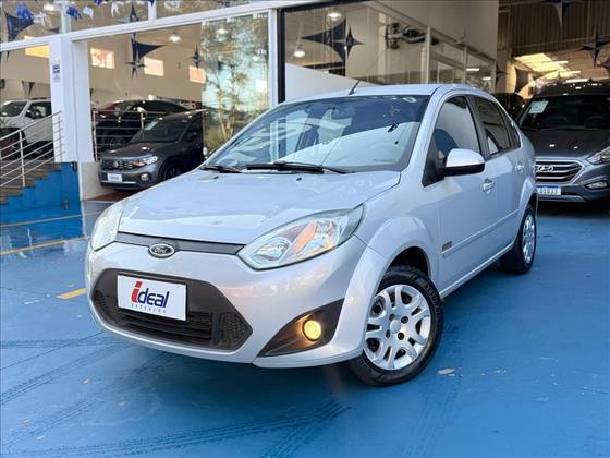 FORD FIESTA 1.6 MPI CLASS SEDAN 8V FLEX 4P MANUAL